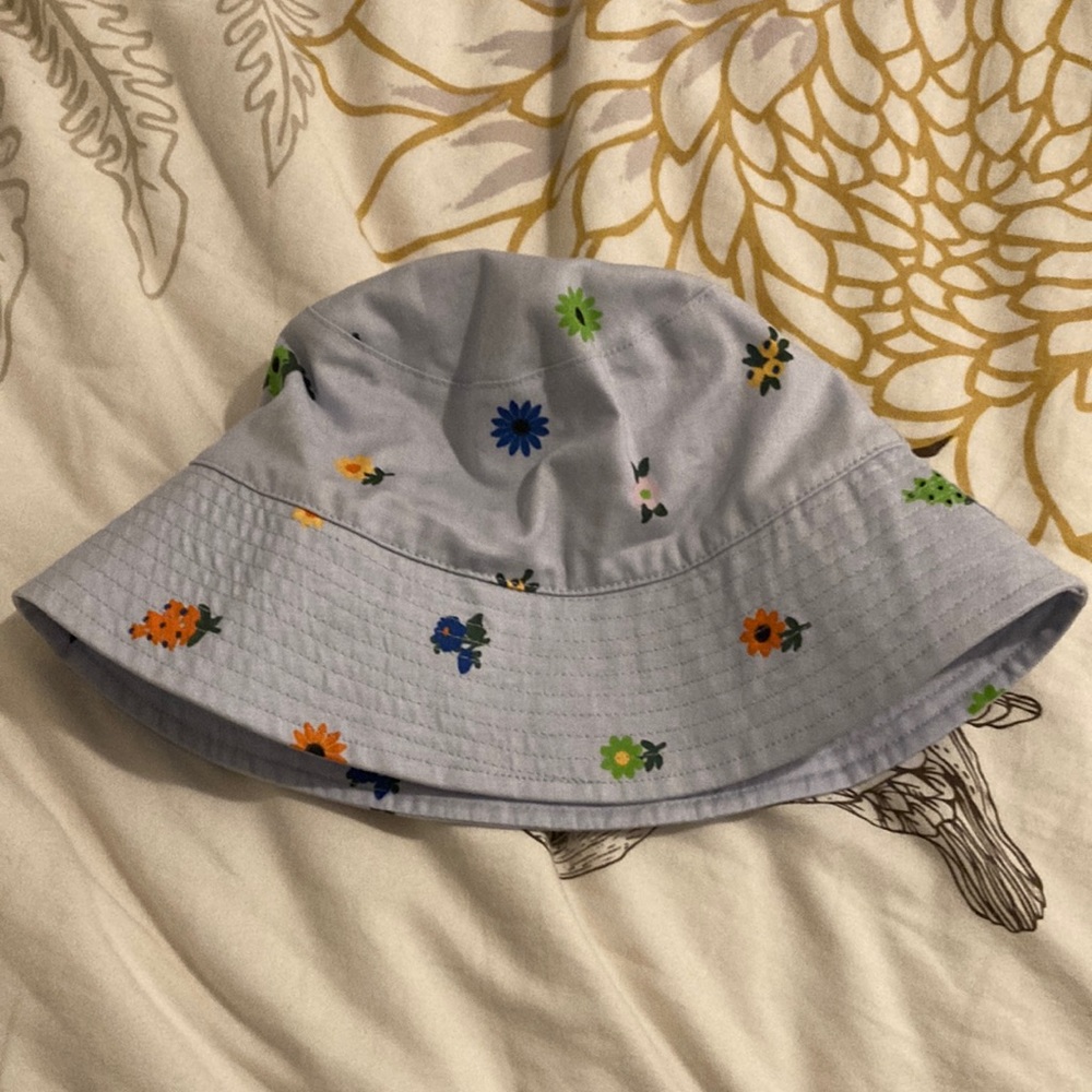 Powder blue baggu adjustable bucket hat